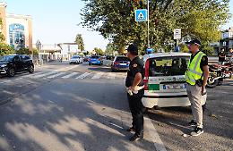 Via Libero Comune strada a rischio: 'Subito nuove strisce pedonali'