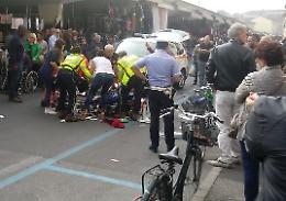 Malore fatale al mercato, muore una 72enne