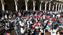 FOTO Flash mob con 250 bambini in piazza Duomo a Crema