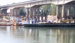 Lavori notturni sul ponte, senso unico alternato