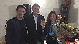 La paracadutista Barbara Brighetti festeggiata al Migliaro 