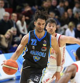Vanoli vittoria buttata,  Brescia passa al fotofinish (88-91)