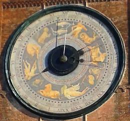 Dal Torrazzo i segnali di una eclissi