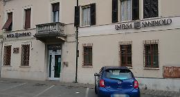 Busta con 5mila euro dimenticata: ora è della banca