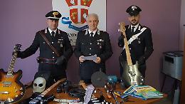 Carabinieri intercettano e appiedano ladri sventando furti