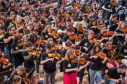 FOTO  In Duomo viaggio musicale senza precedenti