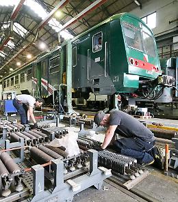 Treni in ritardo, guerra fra sindacati e Trenord