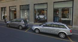 Ruba da Zara e aggredisce l'addetto alla sicurezza, presa