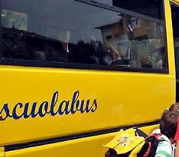 Scuolabus urtato da un mezzo agricolo, paura per 39 bambini
