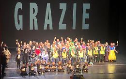 VIDEO Tante emozioni al Ponchielli con la Compagnia dei Cirindelli