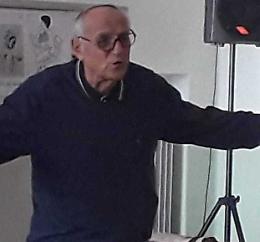 Diotti, corsa agli autografi di padre Vittorio