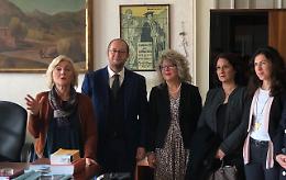 Inaugurata anche in Tribunale la mostra fotografica 'Il chiaroscuro del Carcere'