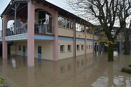 FOTO Casalmaggiore si prepara alla piena: il Po nella mattinata del 26/11