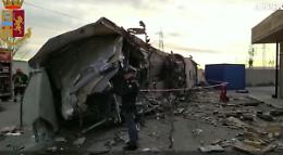 Deraglia Frecciarossa vicino a Lodi, 2 ferrovieri morti e 31 feriti