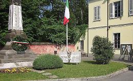 "Soldi buttati": per la Lega non si può spostare il monumento