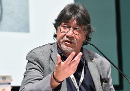 Coronavirus: contagiato Luis Sepulveda