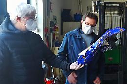 Coronavirus, Crema: il cuore di Beppe Severgnini, uova di Pasqua e ovetti per i bimbi