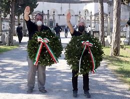  «Onore al Ras», saluto romano e polemiche