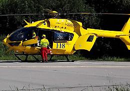 Crolla il cancello di casa, grave bimbo di quattro anni