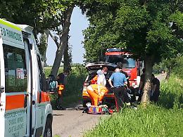 Malore fatale in bici, cade nella roggia e muore