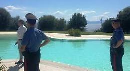 Bambina annega mentre gioca in piscina a Ercolano