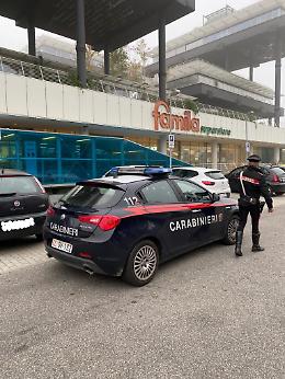 Ruba salmone per 400 euro, denunciato dai Carabinieri