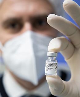 Nel Regno Unito vaccinate oltre 20 milioni di persone 