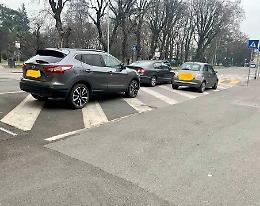 Anche i parchi come posteggi: &laquo;Pi&ugrave; controlli coi nuovi vigili&raquo;