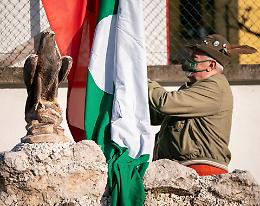 Batte il cuore grande degli alpini