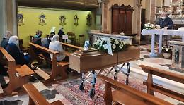 Commozione per l'ultimo saluto a Maria Maddalena 