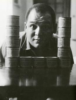 Geniale Piero Manzoni, se il corpo è un'opera d'arte