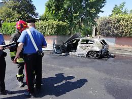 Auto in fiamme, paura lungo la Bassa per Casalmaggiore