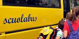 Niente pullmino per la scuola estiva, mamme infuriate