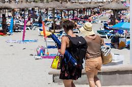 Circolare, cresce la variante Delta in Europa: casi fra tifosi e in vacanza