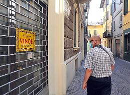 Vie Cavour e Forte «affittasi»: una distesa di vetrine vuote
