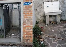 Scandalo bagni pubblici, proteste a Santa Maria