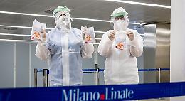 Tamponi gratuiti negli aeroporti per chi torna da Sicilia e Sardegna