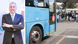 Trasporti scolastici: "Sì ai bus turistici, ma doppi turni obbligati"