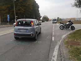 Scontro auto-moto: motociclista ferito