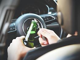 Ubriaco alla guida: denunciato e patente ritirata