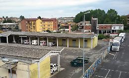 Piano alienazioni: in vendita ex ortofrutticolo, terreno e caserma