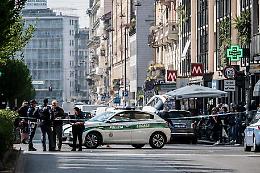 Precipita ascensore, morto operaio e collega ferito gravemente