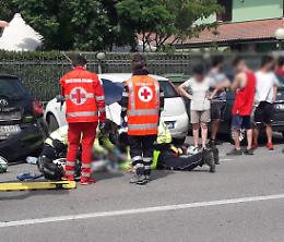 Schianto contro un Suv, trasferito in ospedale motociclista 50enne