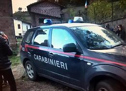 Uccide la madre e chiama i carabinieri