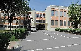 Diotti. Spogliatoi femminili imbrattati: sospesa l’attività motoria in palestra