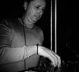 Mad About Vinyl - Aperitivo con dj-set
