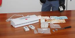 Spaccio e movida, arrestato 19enne: in casa un chilogrammo di hascisc