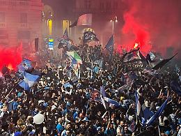 Scudetto Napoli: 1 morto e 3 feriti, ospedale danneggiato