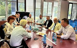 Lucente in visita a ConsorzioIT: «Sì al collegamento diretto Crema-Milano»
