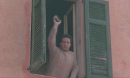 Canto dei galli ogni mattina fra le 4 e le 6, il sonno interrotto finisce in carte bollate